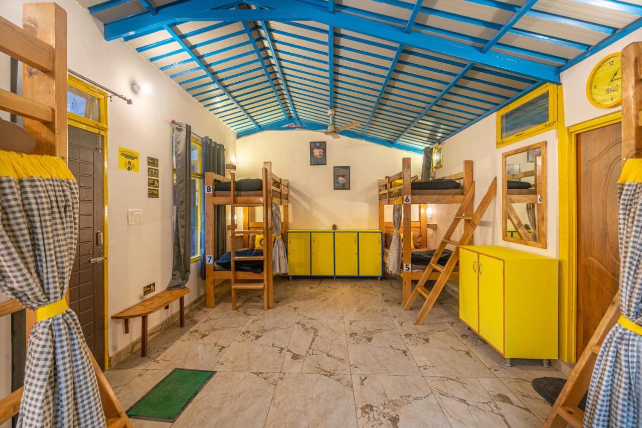 The Hosteller Mussoorie By The Streamside, Kempty Esterno foto