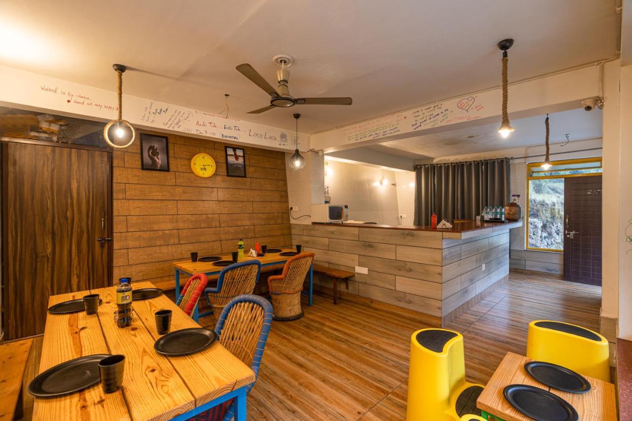 The Hosteller Mussoorie By The Streamside, Kempty Esterno foto