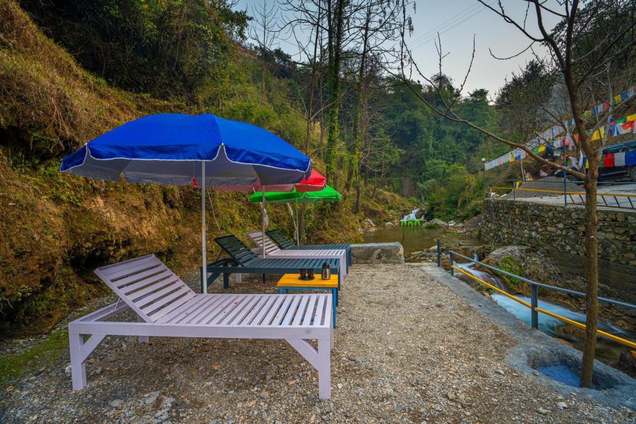 The Hosteller Mussoorie By The Streamside, Kempty Esterno foto