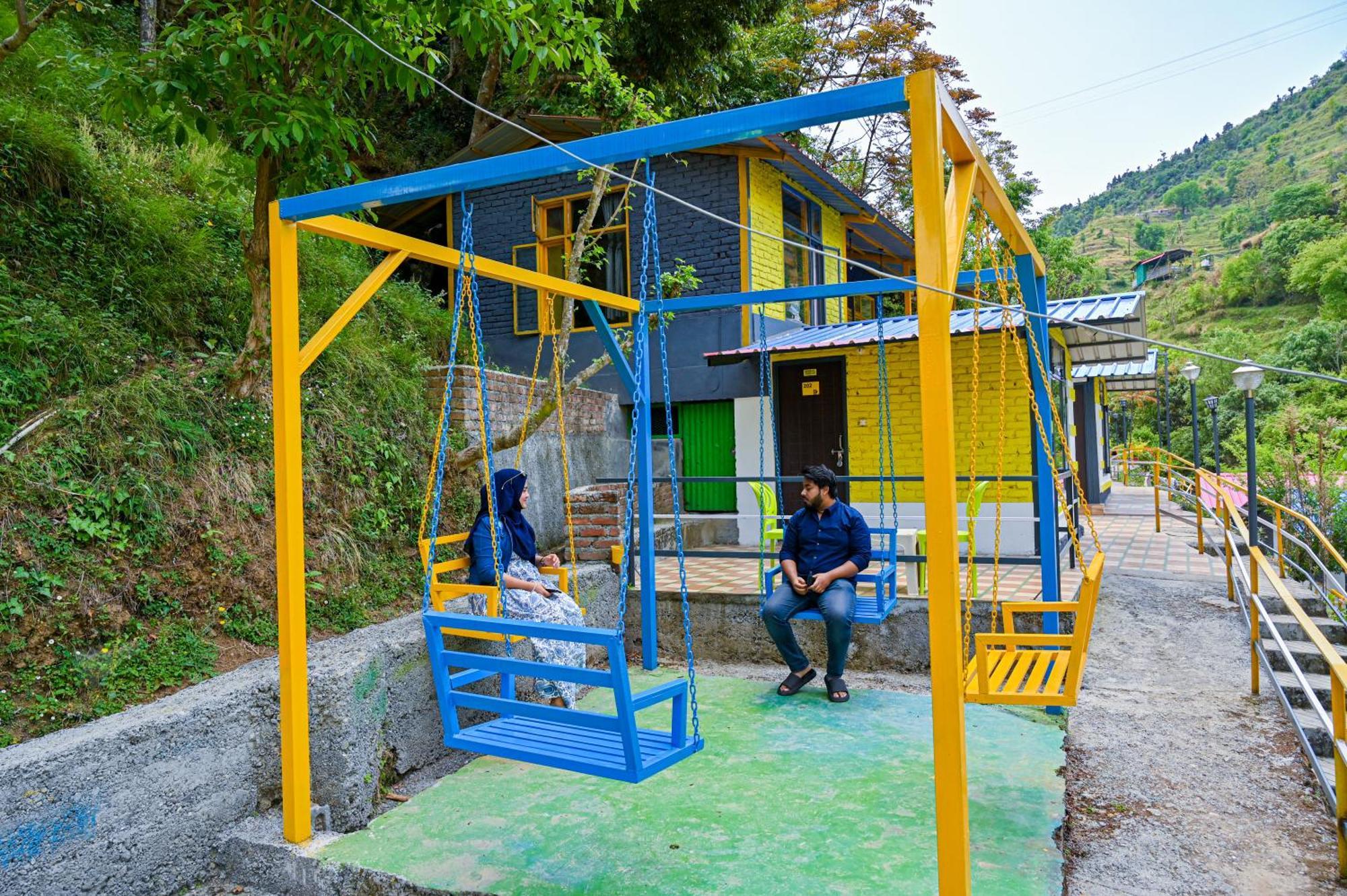 The Hosteller Mussoorie By The Streamside, Kempty Esterno foto