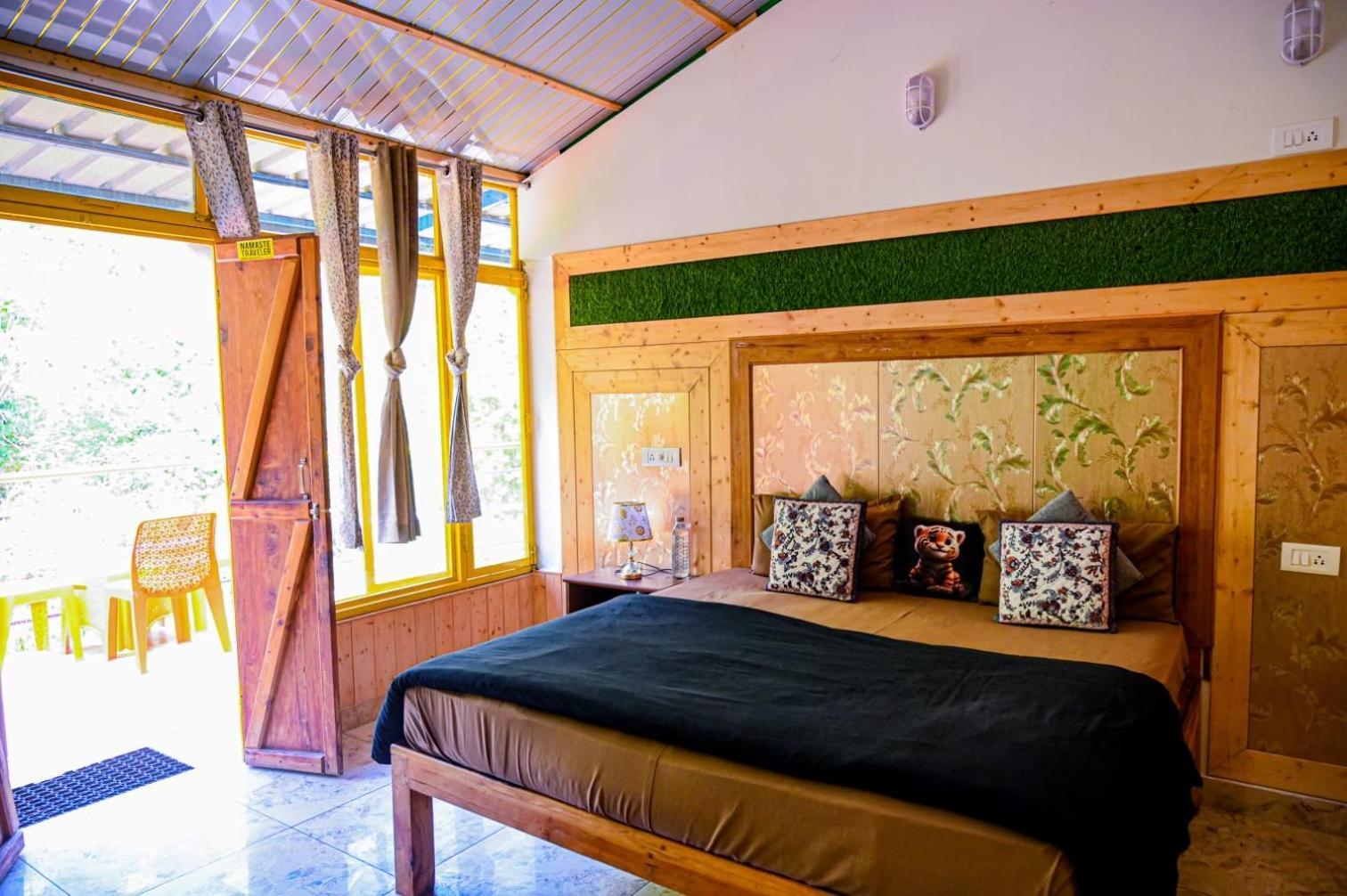 The Hosteller Mussoorie By The Streamside, Kempty Esterno foto